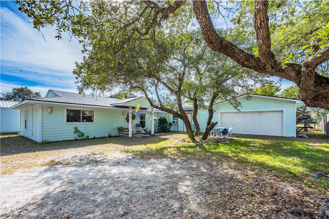 5 Circle Lake Dr Property Photo 1