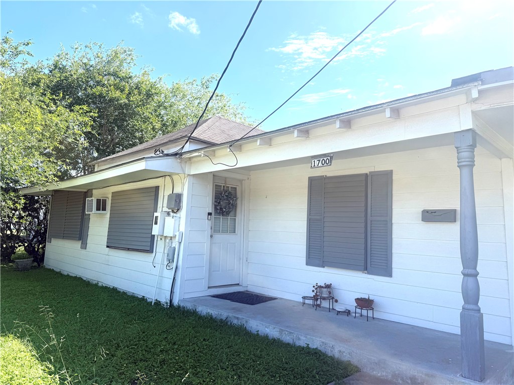 1700 S Cameron St Property Photo 1