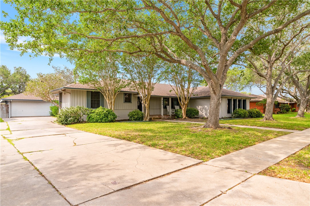 429 Bermuda Pl Property Photo 1