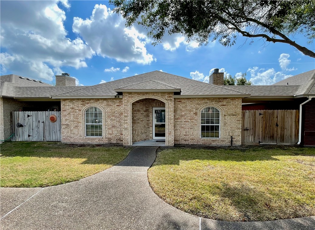 7205 Mansions Dr V3 Property Photo 1