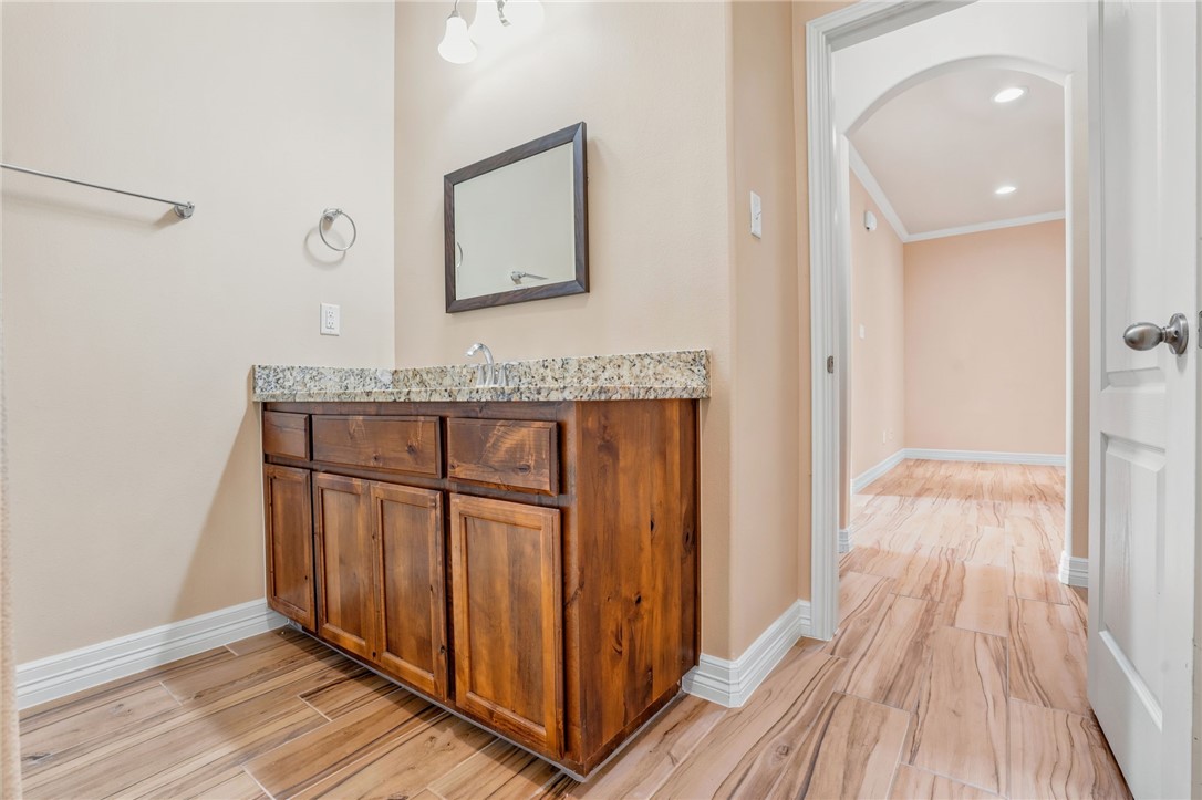2221 Cuarzo Dr Property Photo 27