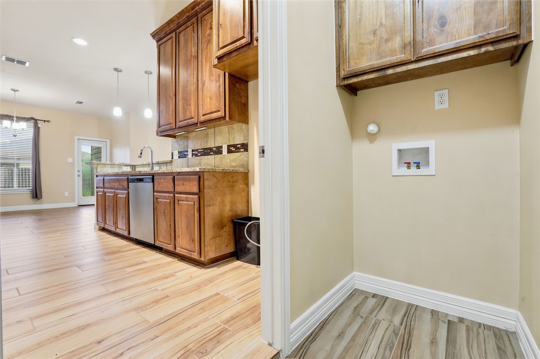 2221 Cuarzo Dr Property Photo 33