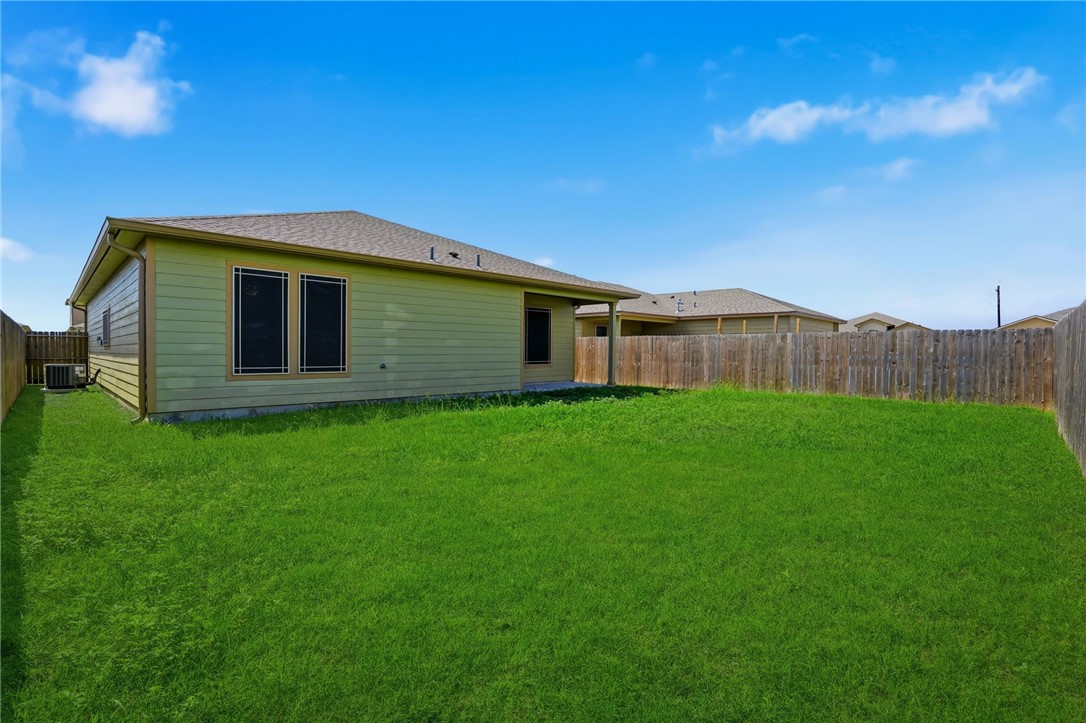 2221 Cuarzo Dr Property Photo 36