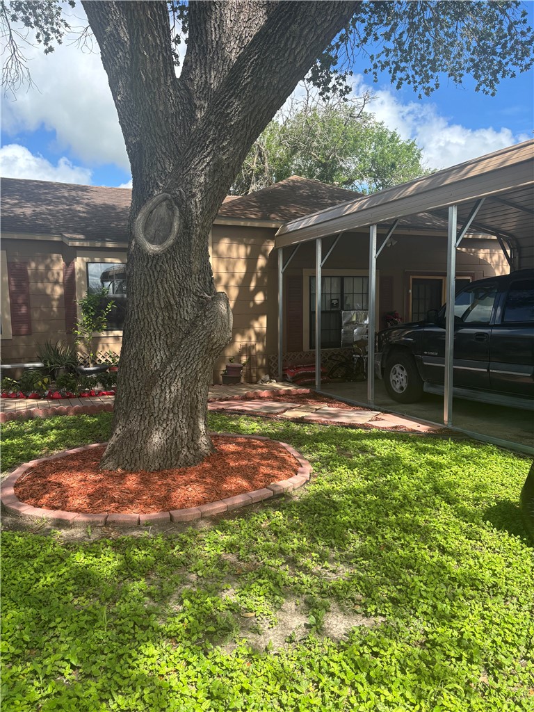 845 N Reynolds Property Photo 4
