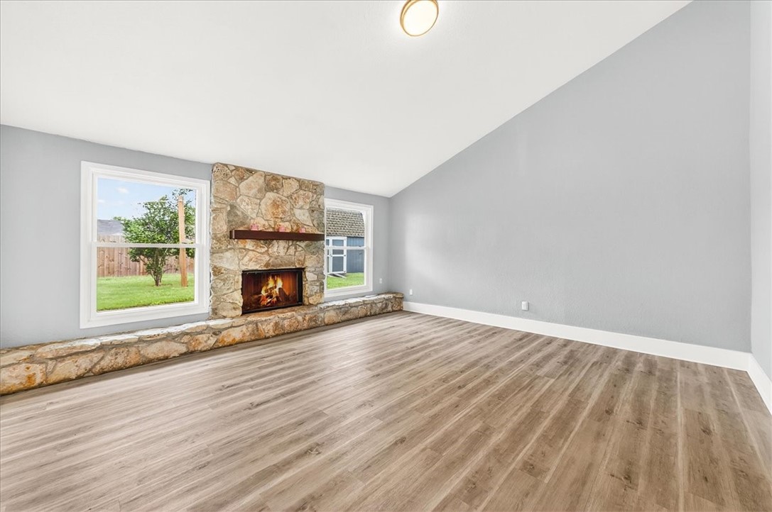 1749 Dawn Breeze Dr Property Photo 4