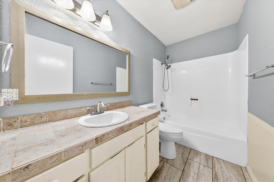 1749 Dawn Breeze Dr Property Photo 26