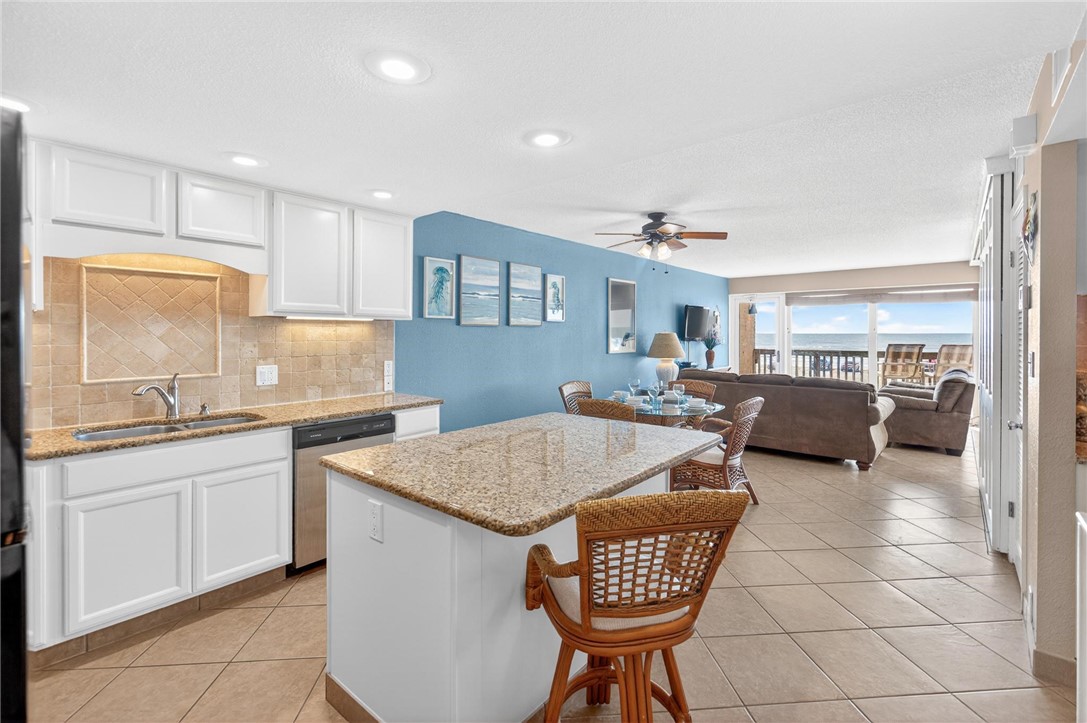 14810 Windward Dr 217 Property Photo 3