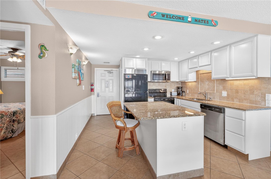 14810 Windward Dr 217 Property Photo 4