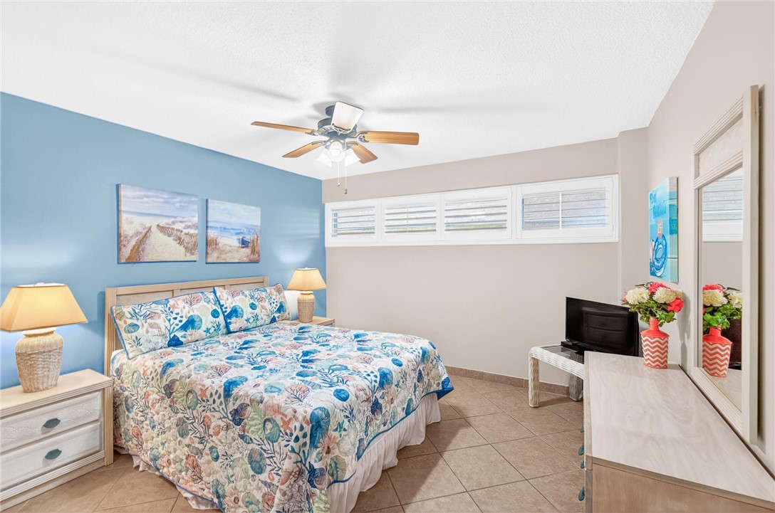 14810 Windward Dr 217 Property Photo 13