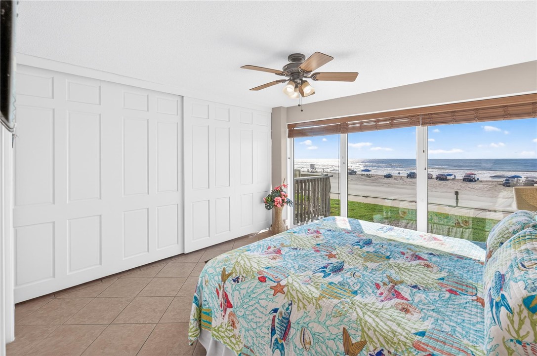 14810 Windward Dr 217 Property Photo 21