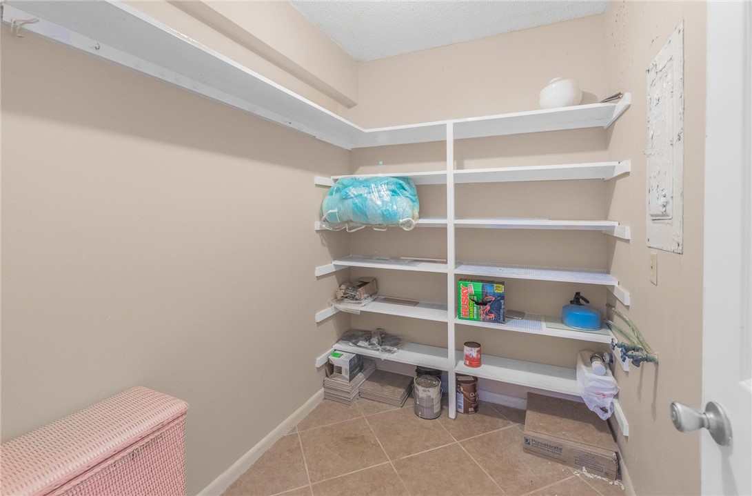 14810 Windward Dr 217 Property Photo 24
