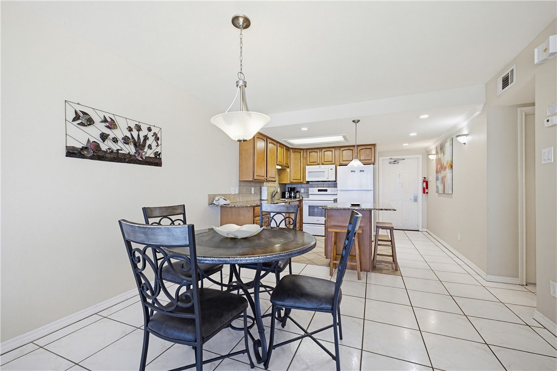 14810 Windward Dr 516 Property Photo 11