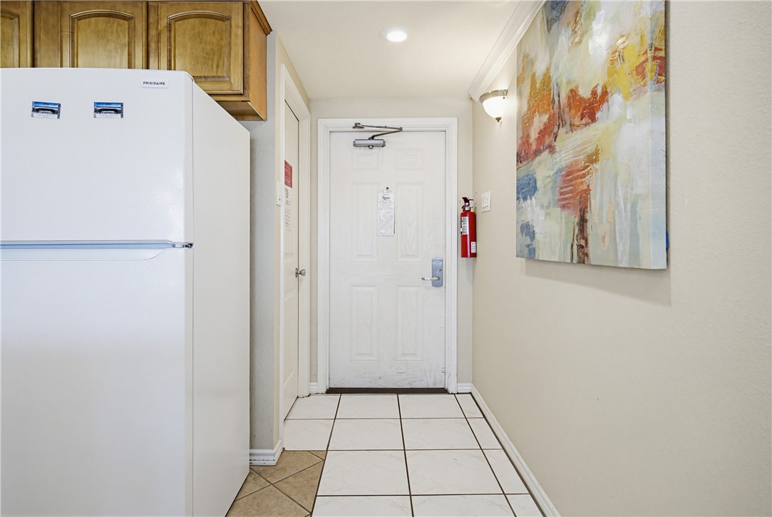 14810 Windward Dr 516 Property Photo 19