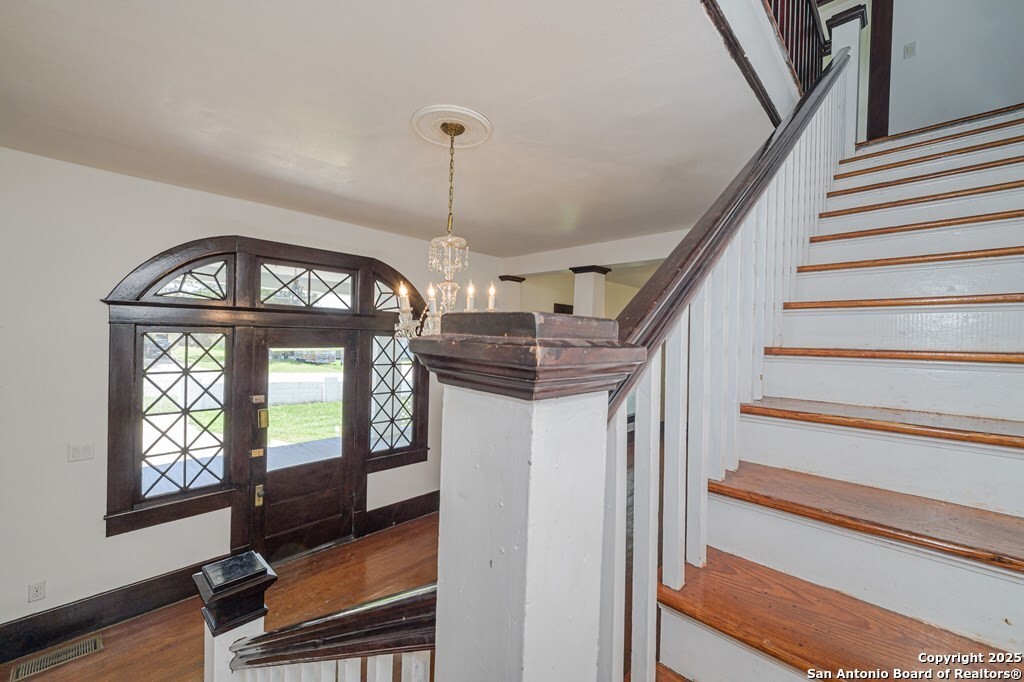 519 Fm 623 E Property Photo 4