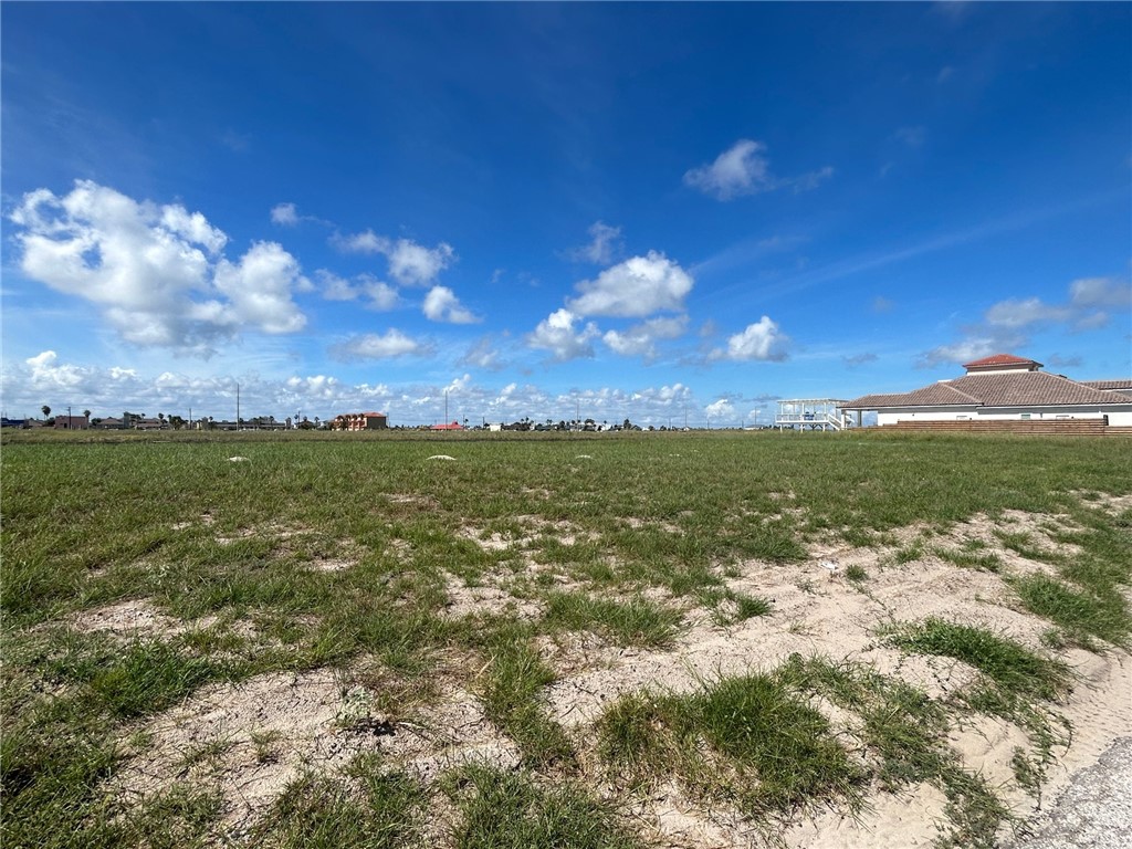 15229 Cane Harbor Blvd Property Photo 8