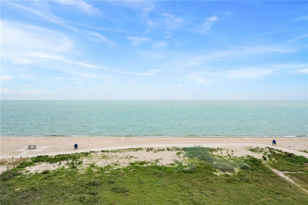 4000 Surfside Blvd 403 Property Photo 6