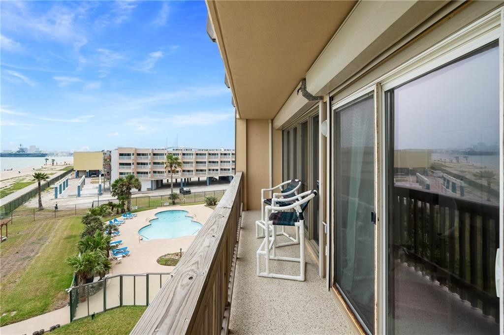 4000 Surfside Blvd 403 Property Photo 7