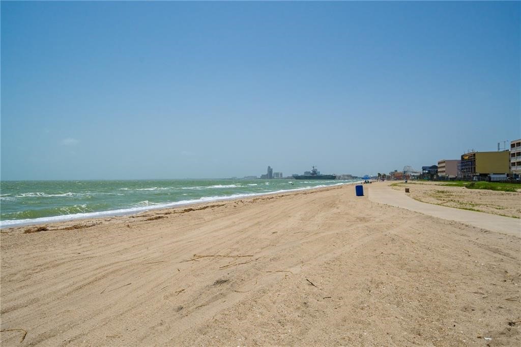 4000 Surfside Blvd 403 Property Photo 9