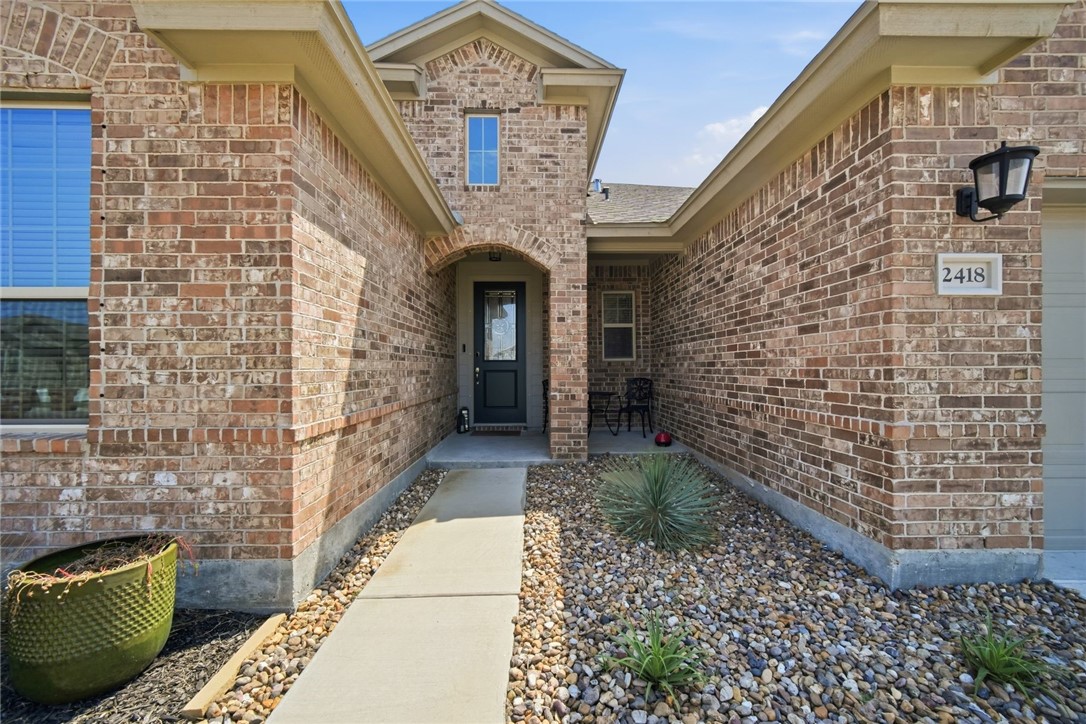 2418 Blessed St Property Photo 2