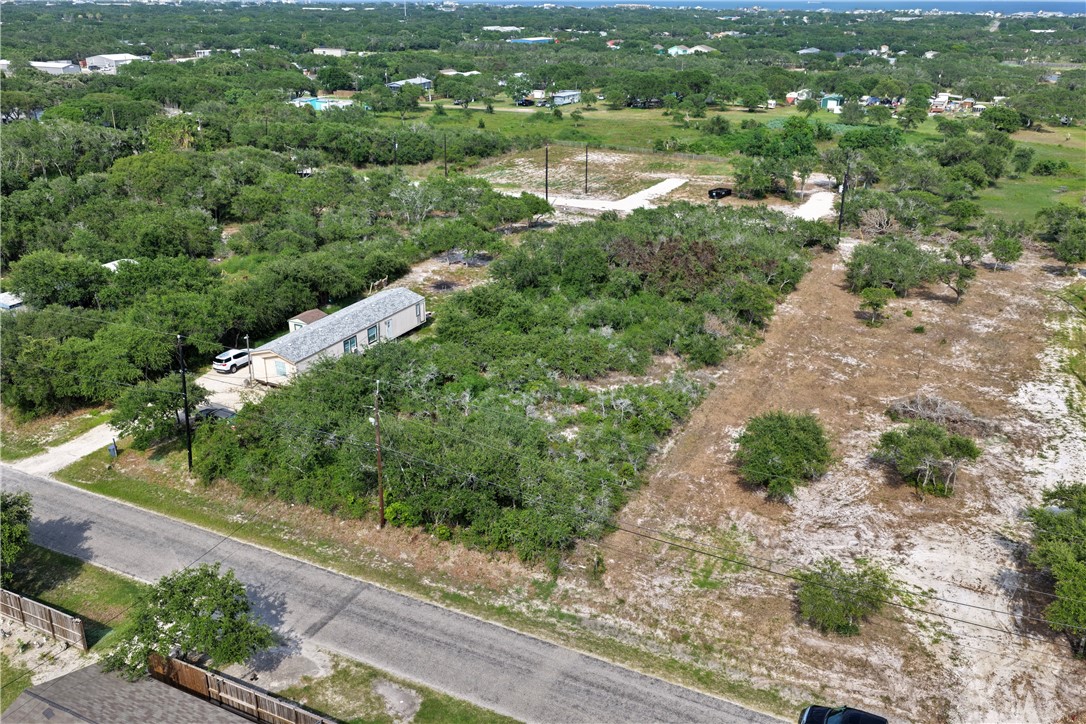 1032 San Antonio Property Photo 8