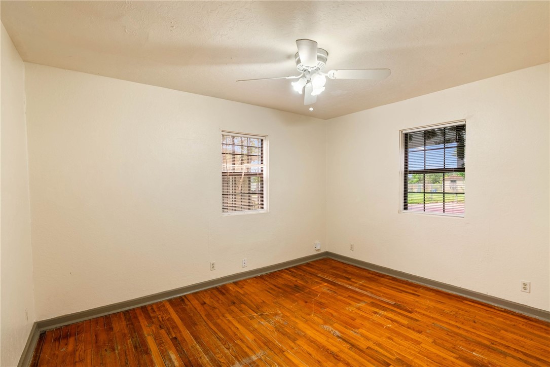 210 Tarlton St Property Photo 12