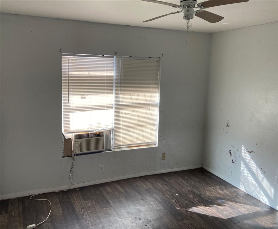8149 Stillwell Property Photo 8