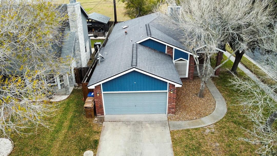 7658 Clearbrook Dr Property Photo 7