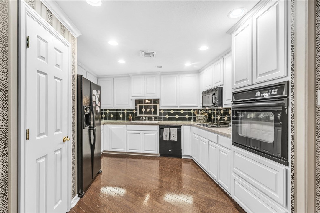 823 S Water St 6a And 6g Property Photo 15