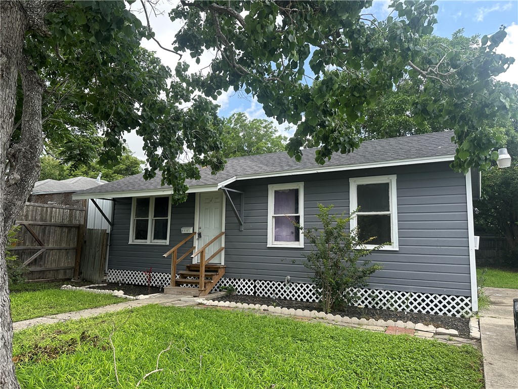 2122 Harvard St Property Photo 1