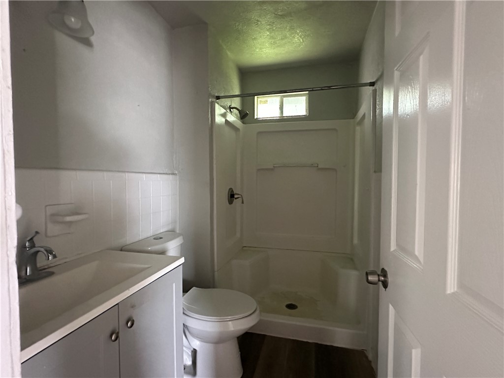 2122 Harvard St Property Photo 4