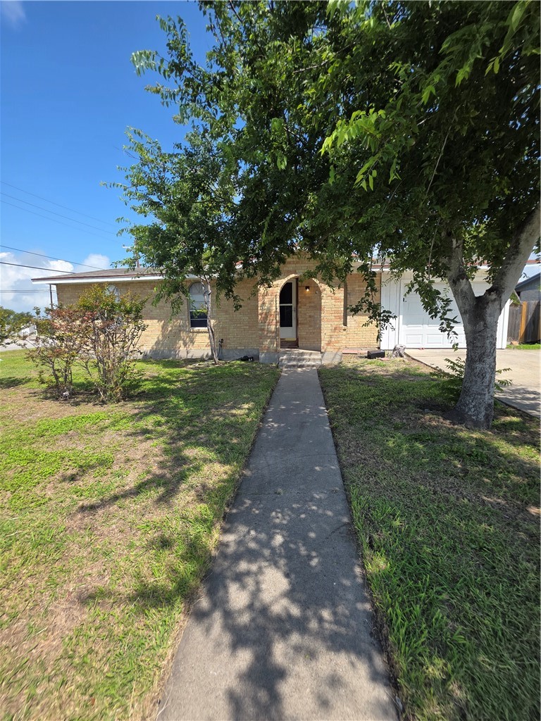 1001 Northcliff Dr Property Photo 1