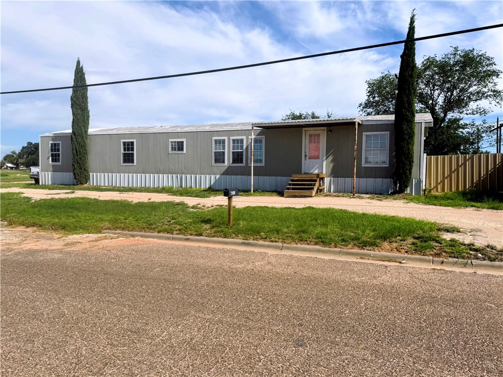 801 Sw Ave A Property Photo 1