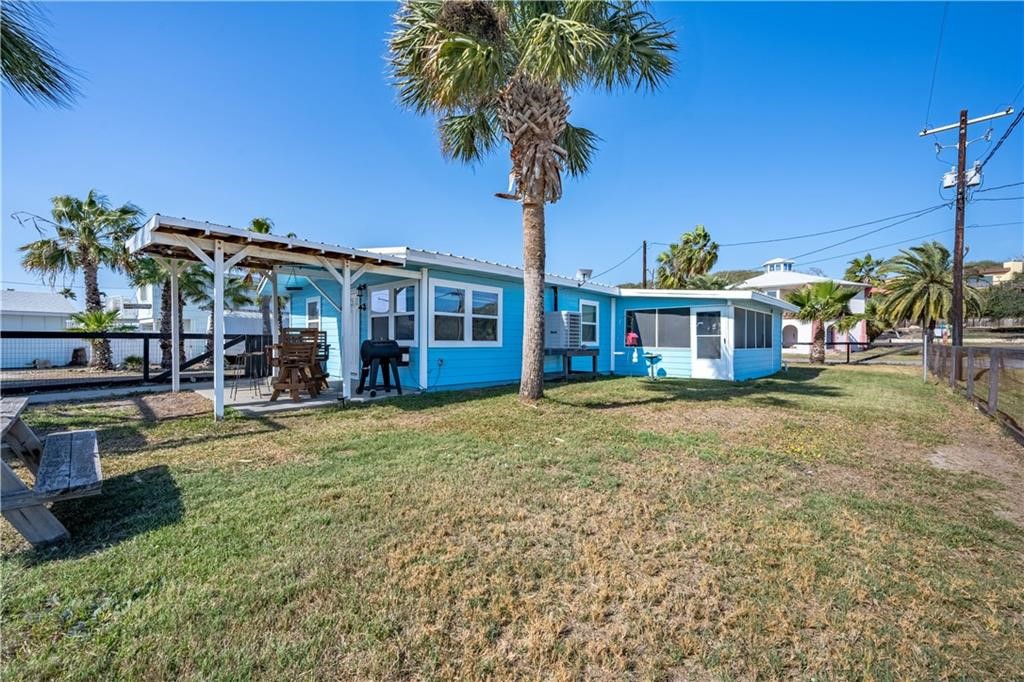 622 S Sandpiper Property Photo 3