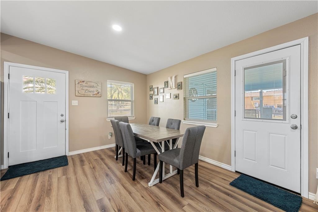 622 S Sandpiper Property Photo 8