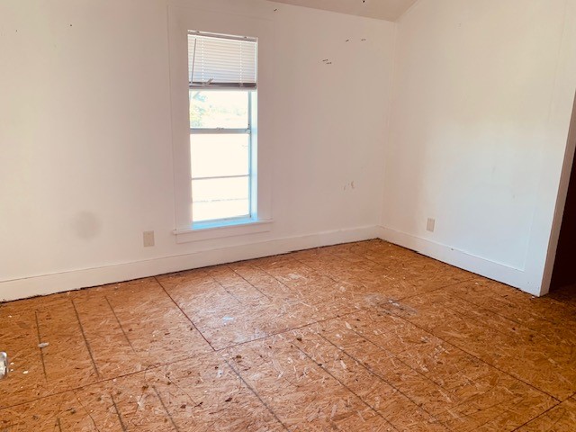 138 S Houston Property Photo 13
