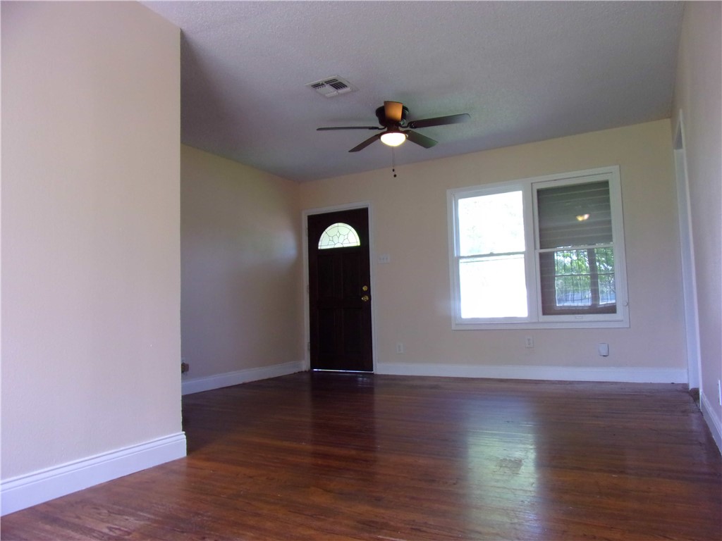 4434 Green Grove Dr Property Photo 3