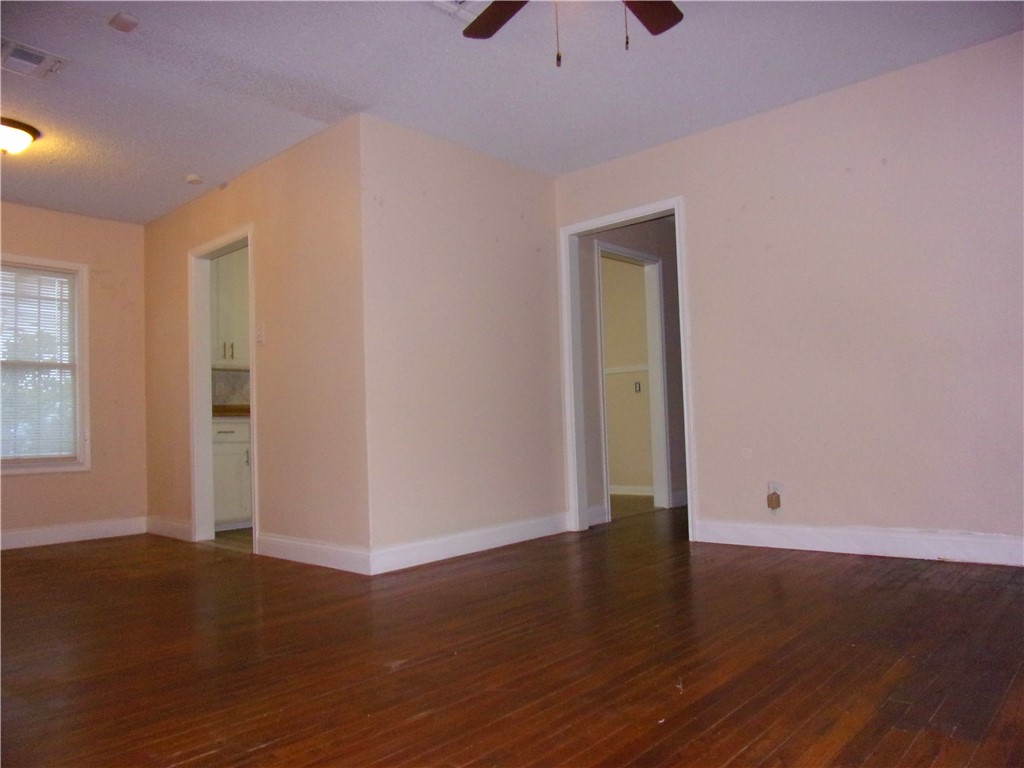 4434 Green Grove Dr Property Photo 4