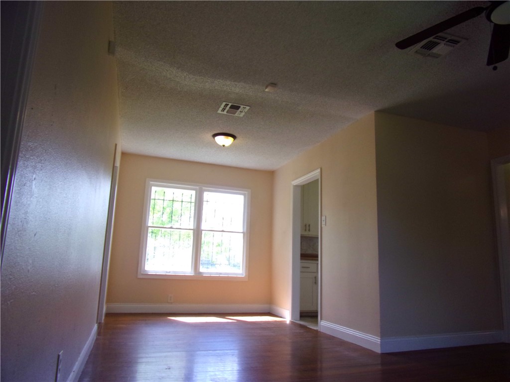 4434 Green Grove Dr Property Photo 6
