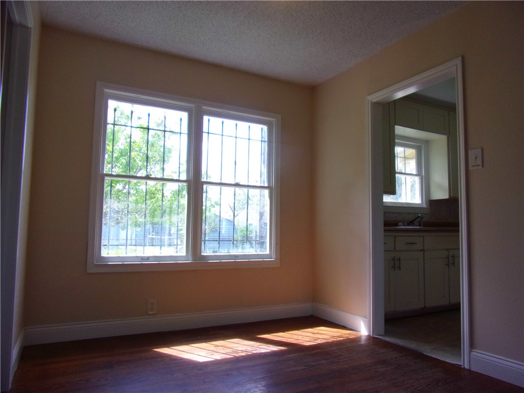 4434 Green Grove Dr Property Photo 8