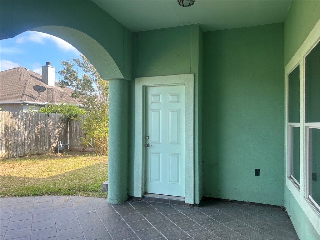 8302 Serenity Cir Property Photo 5