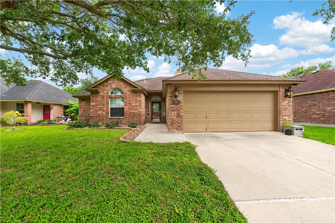 7802 Jim Wells Dr Property Photo 1