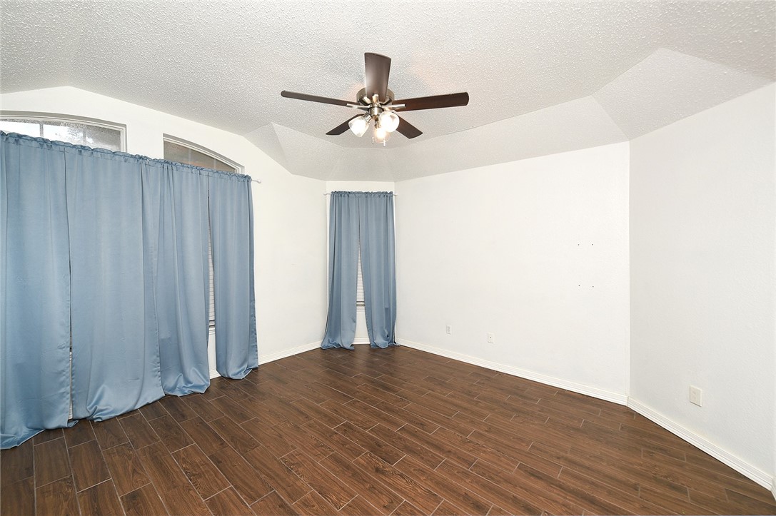 911 La Mirada Property Photo 26