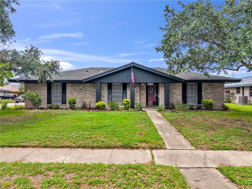 4302 Braggs Dr Property Photo 1
