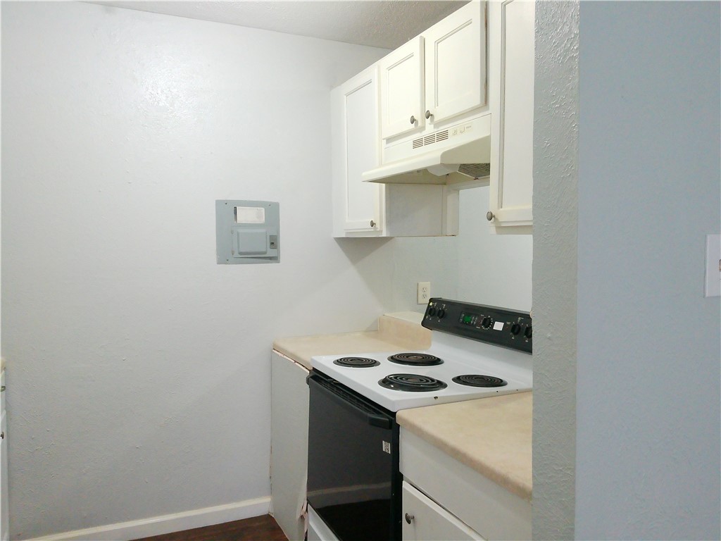 2026 Waldron 205 Property Photo 4