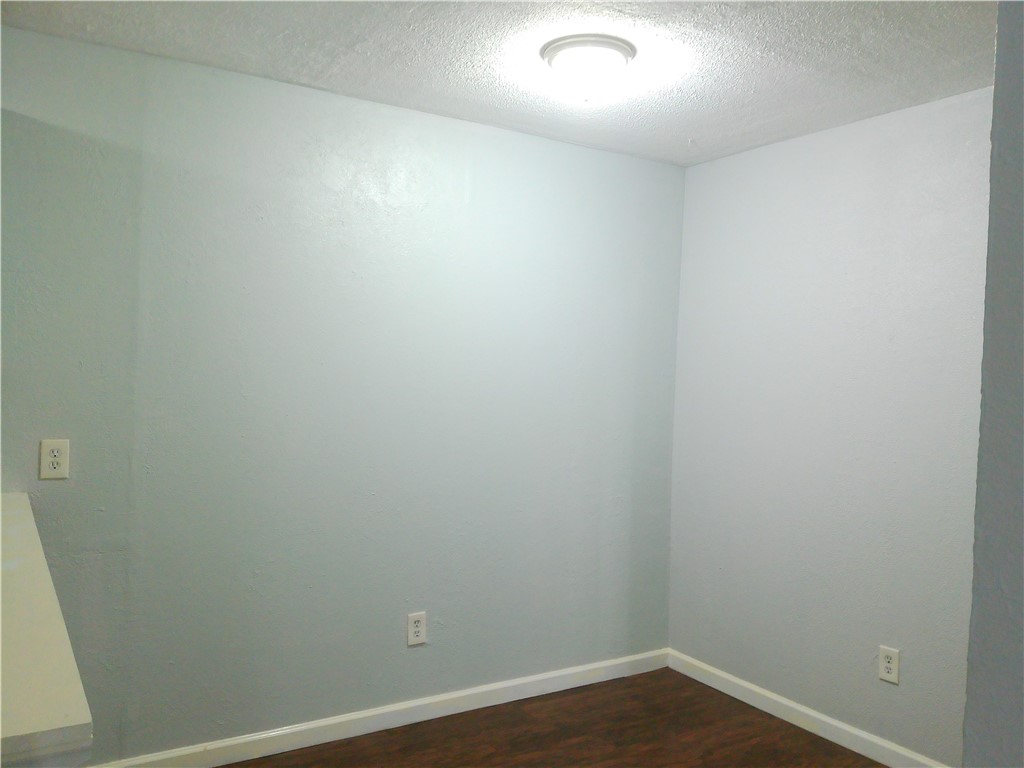 2026 Waldron 205 Property Photo 5
