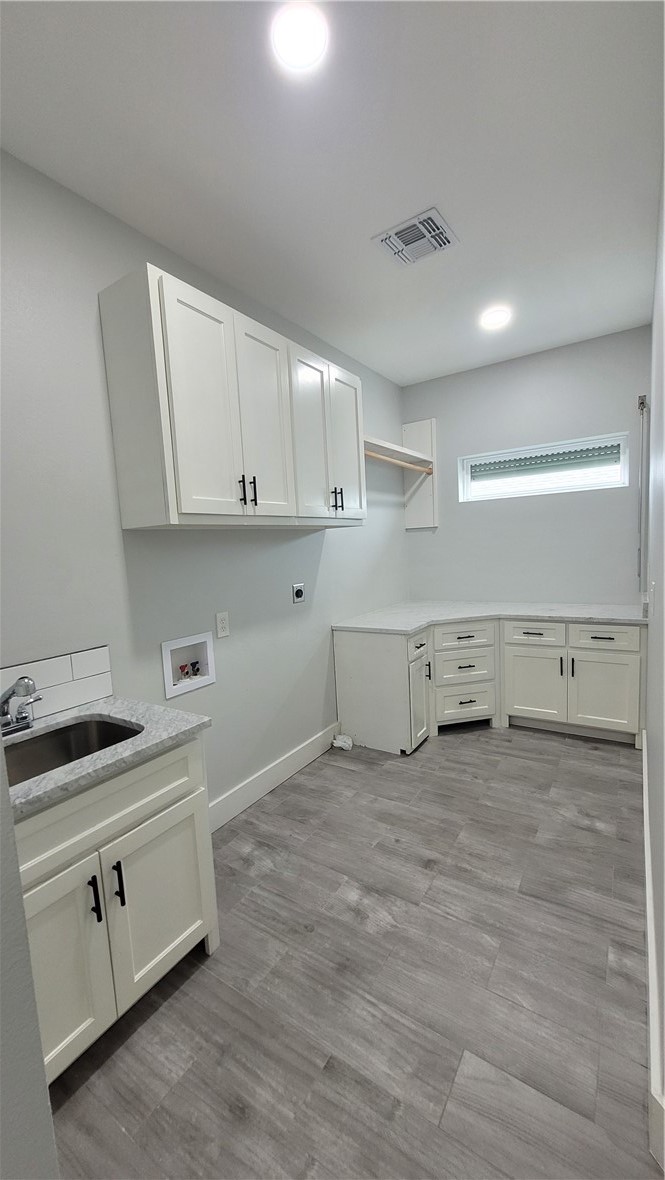 1215 S Live Oak St Property Photo 22