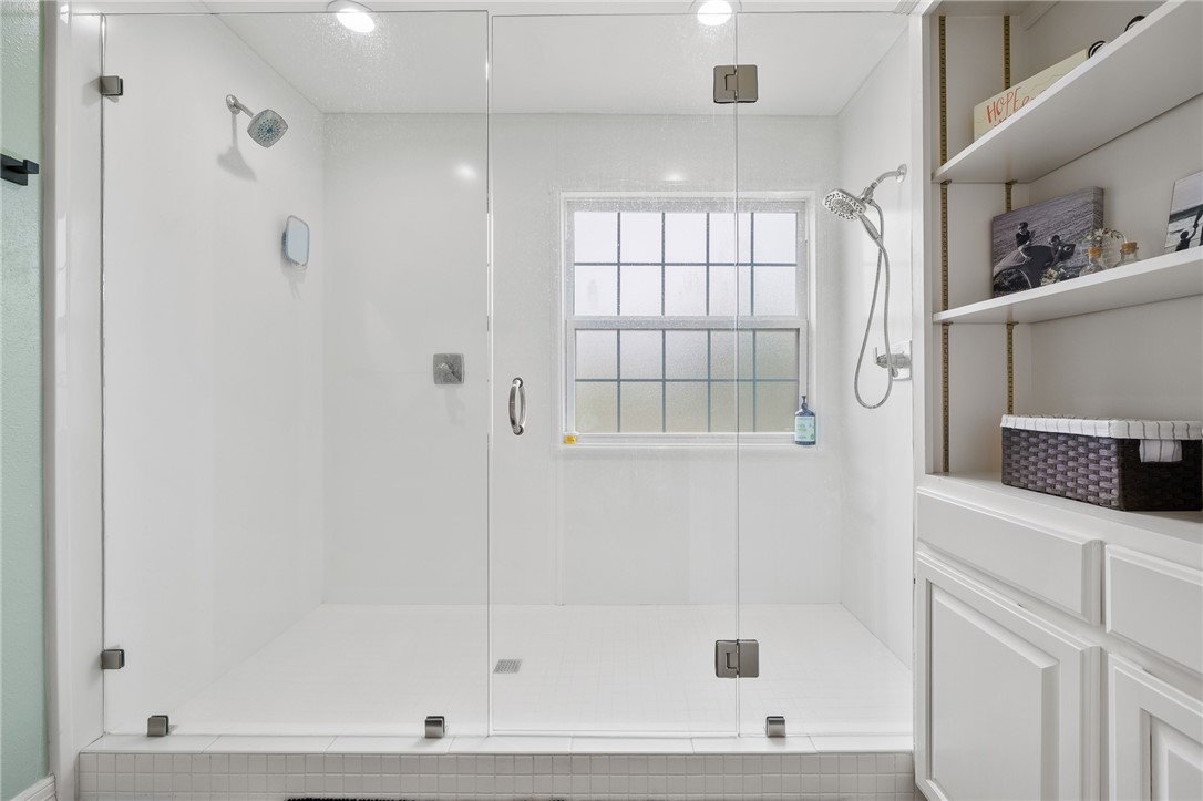 2 Schendel Property Photo 24