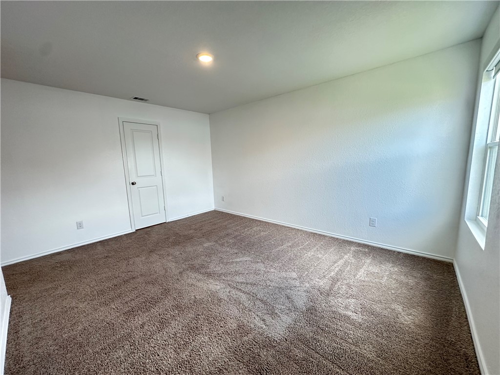 1203 Athena Dr Property Photo 17