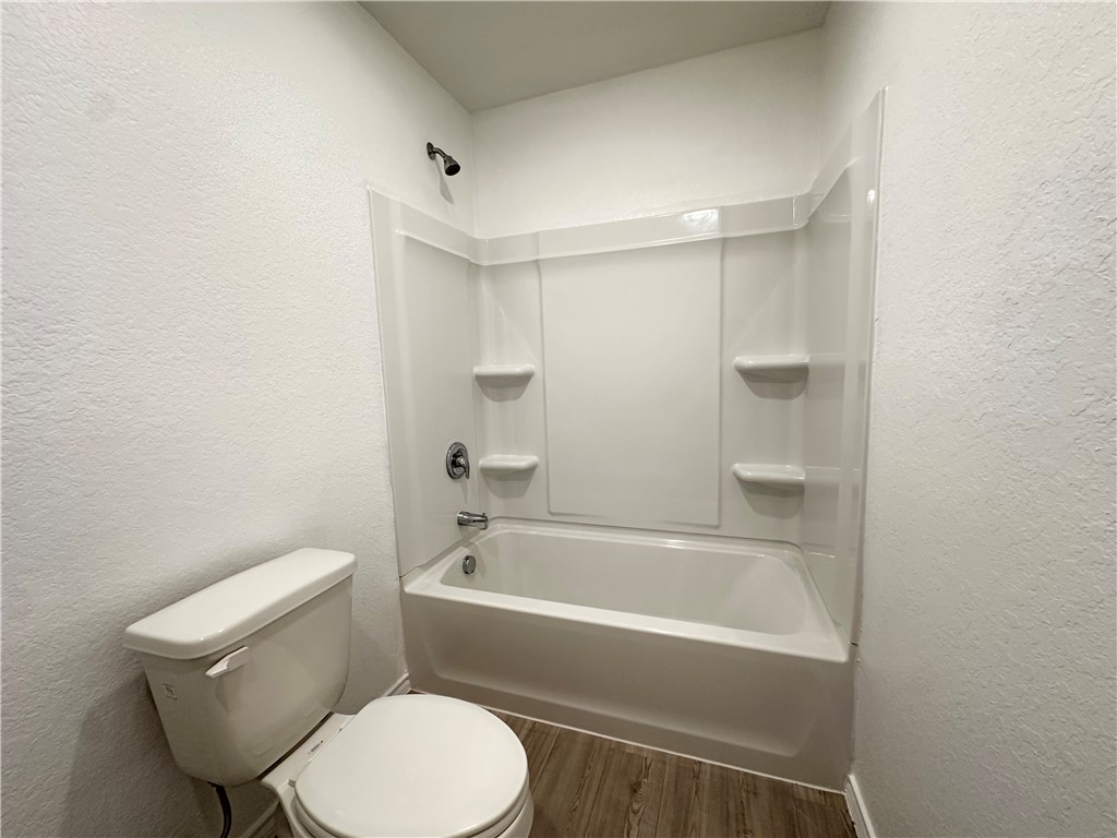 1203 Athena Dr Property Photo 24