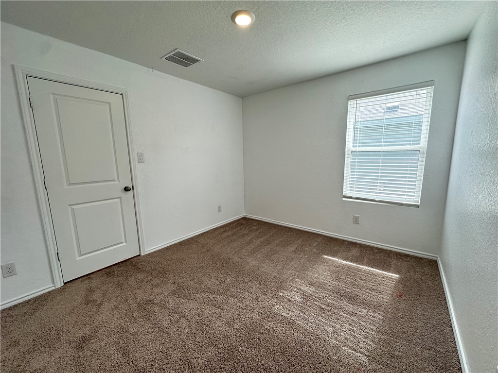 1203 Athena Dr Property Photo 34